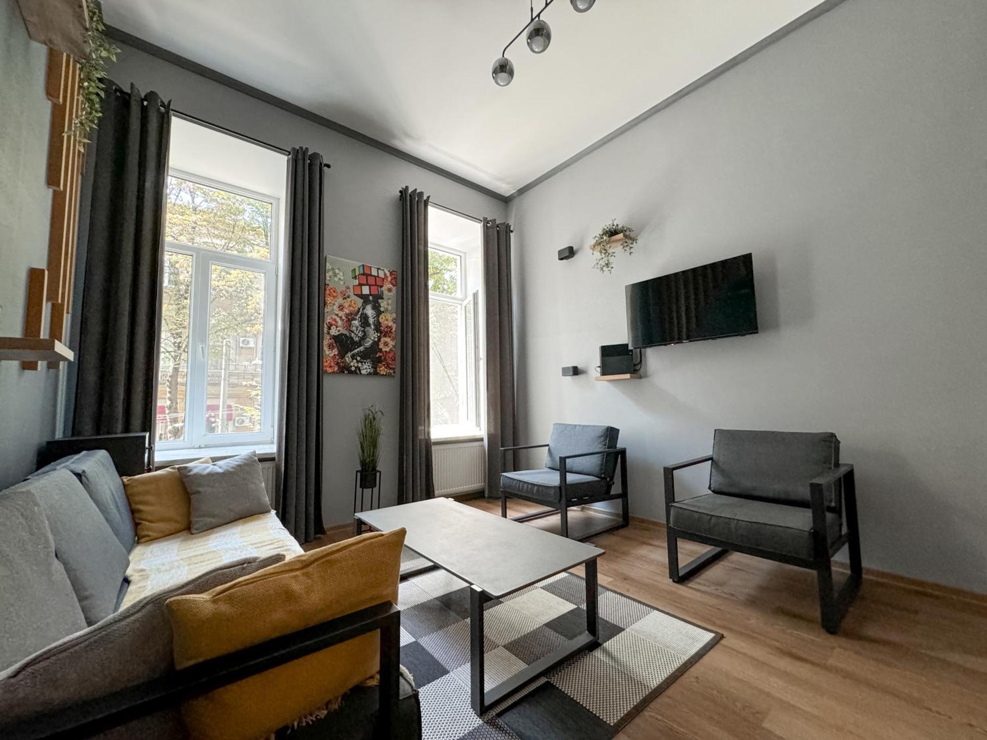Apartments White Pearl Sadova Odesa Exterior photo